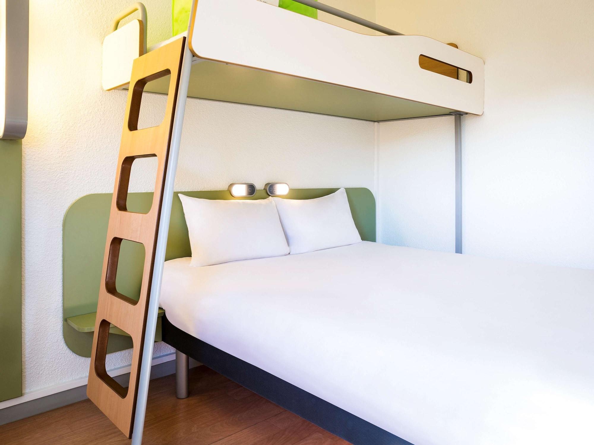 Ibis Budget Lyon Gerland Экстерьер фото